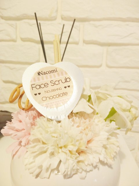 Nacomi Peeling do twarzy i ust, Odżywczy, Czekolada