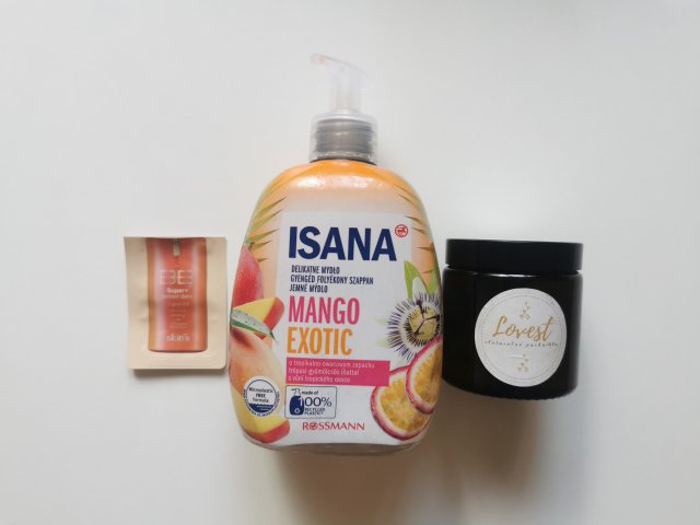 akcja denkowanie! grudzień - kosmetyki w świątecznych opakowaniach i świątecznych kolorach 🎄❄️⛄🎀🎁🎅