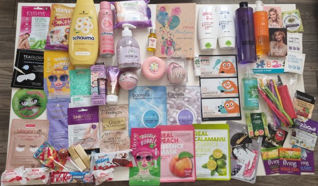 ✩ Kalendarz urodzinowy Clouders ✩