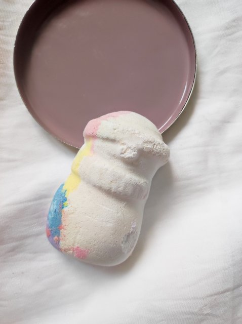 lush bomba snowman dreaming