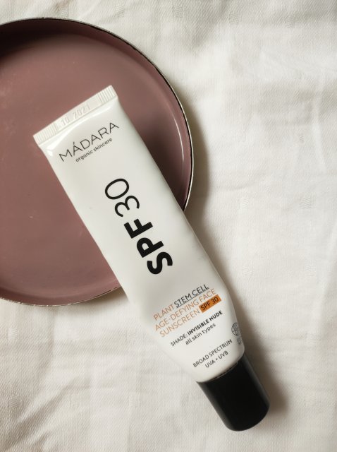 madara SPF 30 plant stem cell age