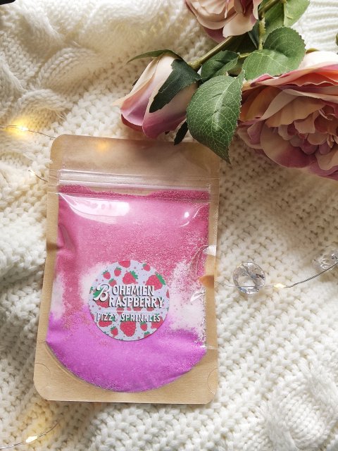 Pretty Suds Proszek do kąpieli, Bohemien Raspberry Fizzy Sprinkles