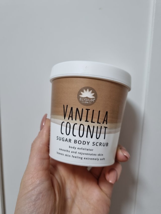 akcja denkowanie! grudzień - kosmetyki w świątecznych opakowaniach i świątecznych kolorach 🎄❄️⛄🎀🎁🎅