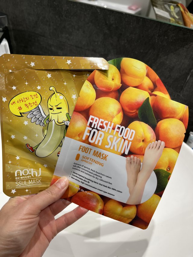 akcja denkowanie! grudzień - kosmetyki w świątecznych opakowaniach i świątecznych kolorach 🎄❄️⛄🎀🎁🎅