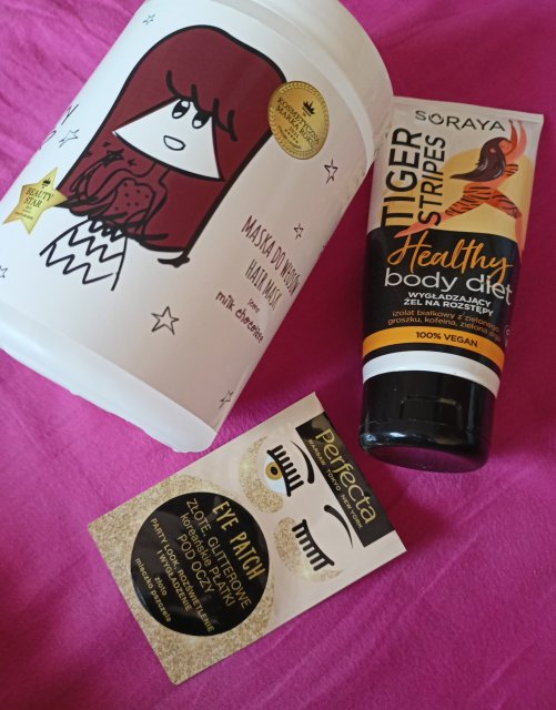 akcja denkowanie! grudzień - kosmetyki w świątecznych opakowaniach i świątecznych kolorach 🎄❄️⛄🎀🎁🎅