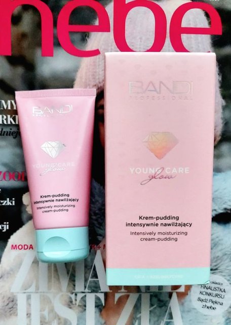 Bandi Young Care Glow, Krem-pudding do twarzy, Intensywnie nawilżający