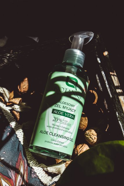 Biotaniqe Aloe Vera, Żel do mycia twarzy, Aloesowy
