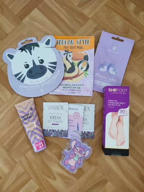 akcja denkowanie! grudzień - kosmetyki w świątecznych opakowaniach i świątecznych kolorach 🎄❄️⛄🎀🎁🎅