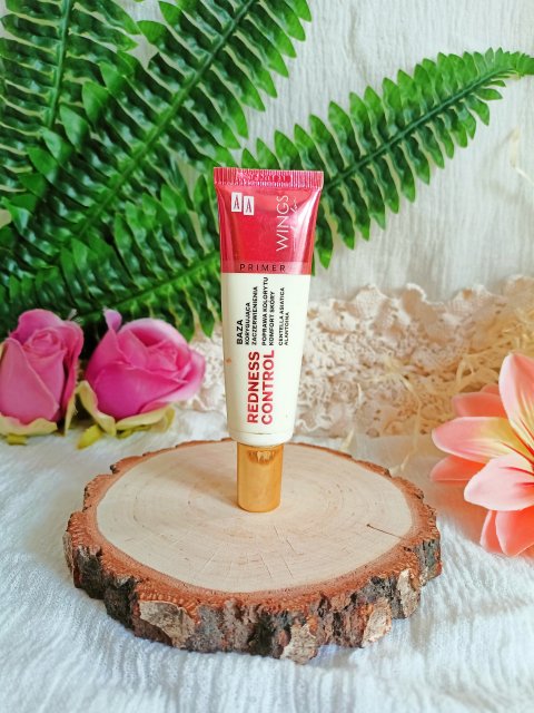 Baza korygująca zaczerwienienia 