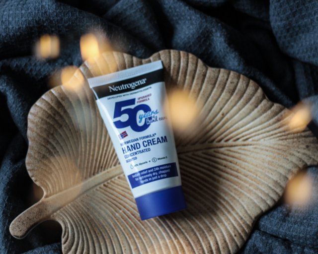Neutrogena Formuła Norweska, Krem do rąk, Skoncentrowany, Zapachowy