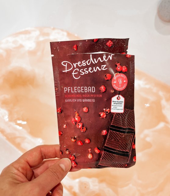 Dresdner Essenz Sól do kąpieli, Schokolade Rosa Pfeffer, Czekolada i różowy pieprz
