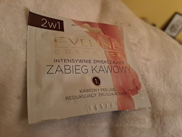Eveline Royal SPA, Pedicure, Intensywnie zmiękczający zabieg kawowy, 2w1, Kawowy peeling redukujący zrogowacenia, Multiodżywcza maska do stóp