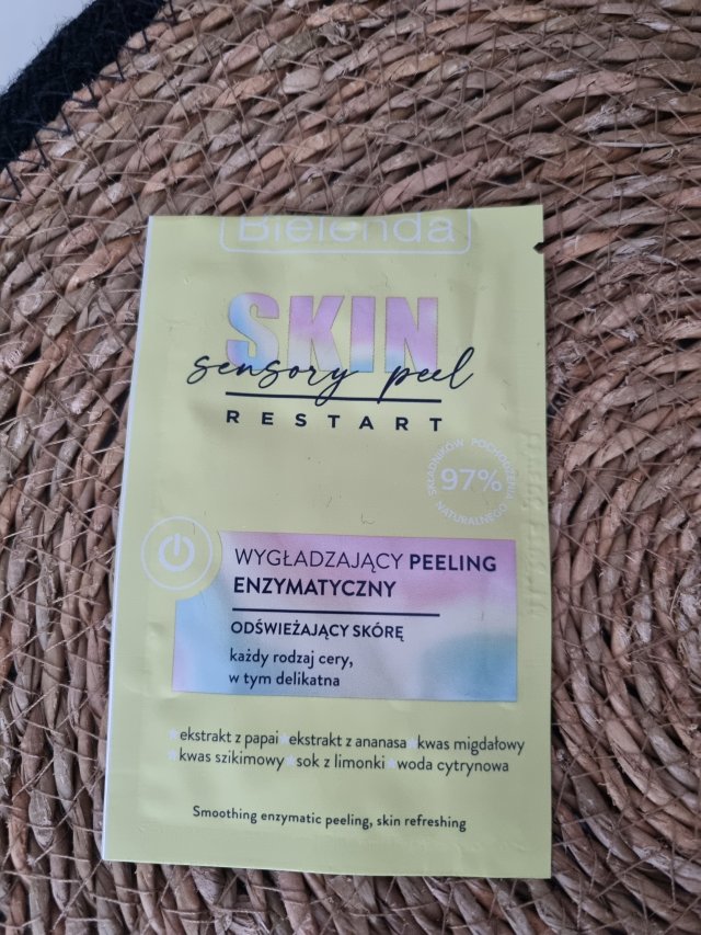 akcja denkowanie! grudzień - kosmetyki w świątecznych opakowaniach i świątecznych kolorach 🎄❄️⛄🎀🎁🎅