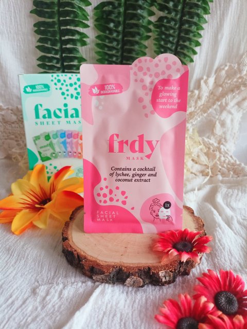 Różowa maseczka na piątek 