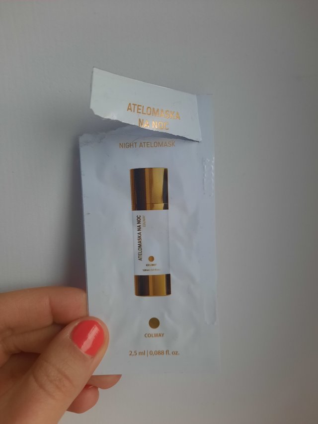 akcja denkowanie! grudzień - kosmetyki w świątecznych opakowaniach i świątecznych kolorach 🎄❄️⛄🎀🎁🎅