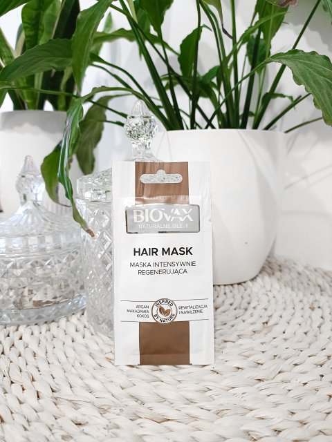 L'biotica Biovax, Naturalne Oleje, Maska do włosów, Intensywnie regenerująca, Argan, Kokos, Makadamia