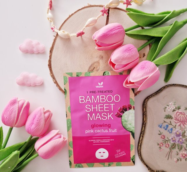 Maxbrands Marketing B.V. Bamboo Sheet Mask, Maseczka do twarzy w płacie, Pink Cactus Fruit, Rozświetlająca