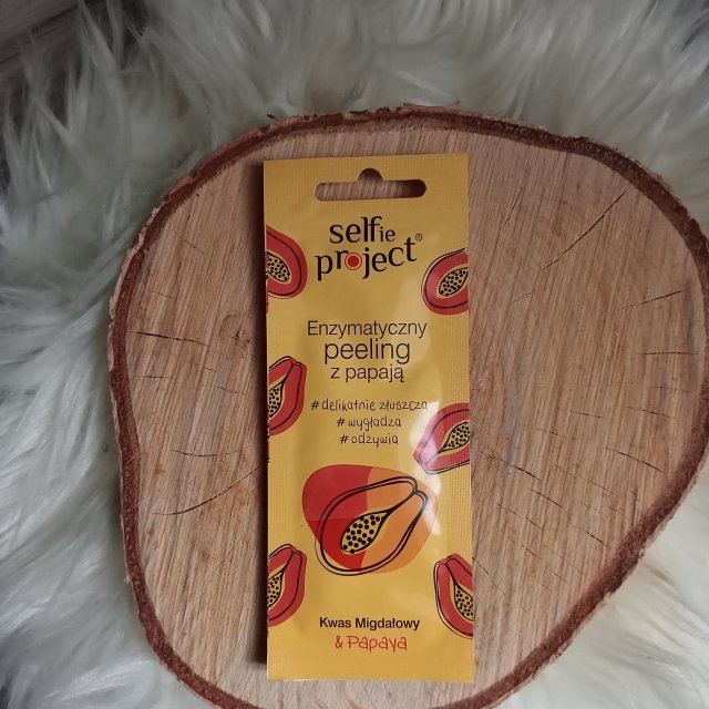 Selfie Project Peeling do twarzy, Enzymatyczny, Kwas migdałowy i papaya
