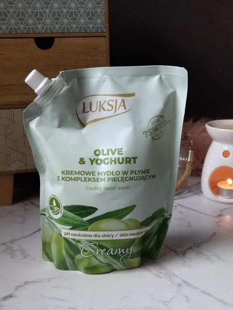 Luksja Creamy, Mydło w płynie, Olive & Yoghurt, Z kompleksem pielęgnującym