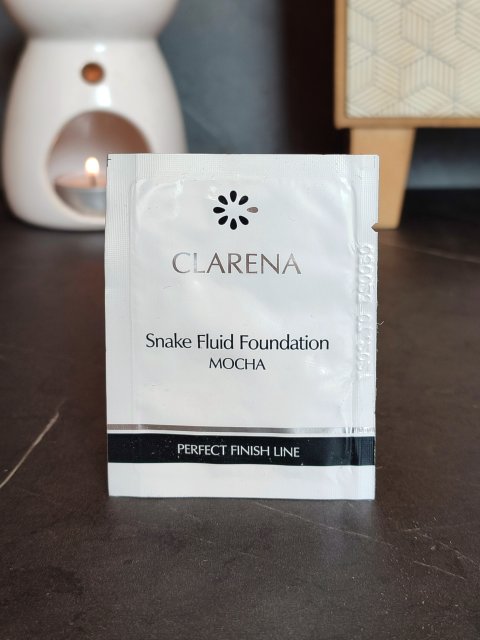 Clarena Snake Fluid Foundation, Podkład do twarzy, Ujędrniający, Z jadem węża, Mocha