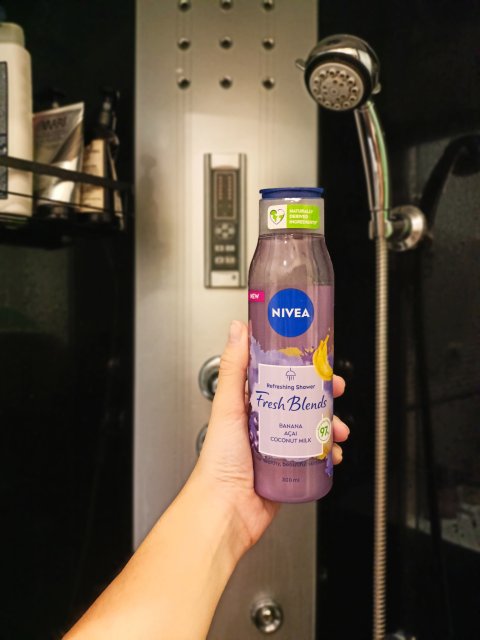 Nivea Fresh Blends, Żel pod prysznic, Banan, Jagody acai, Mleczko kokosowe