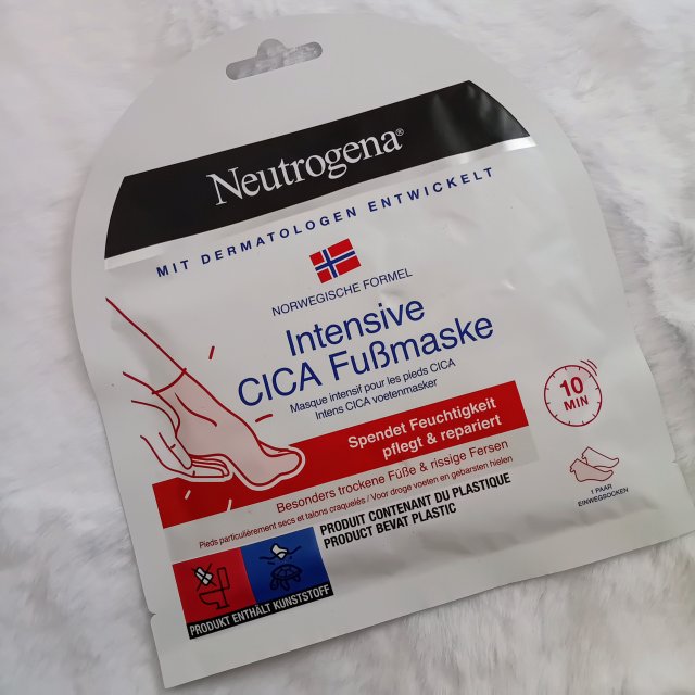 Neutrogena Maska do stóp w formie skarpet, CICA-Repair