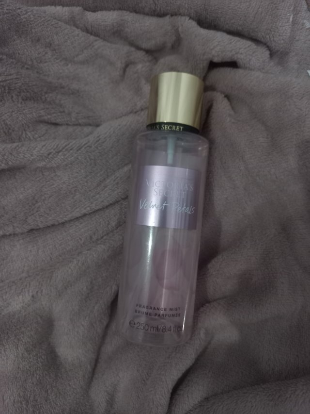 Lekka mgiełka do ciała od VS