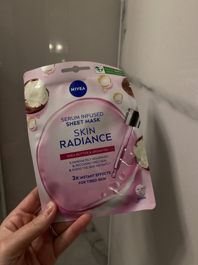 Nivea Urban Skin Natural Radiance, Maska w płacie, Rozświetlająca, 10-minutowa