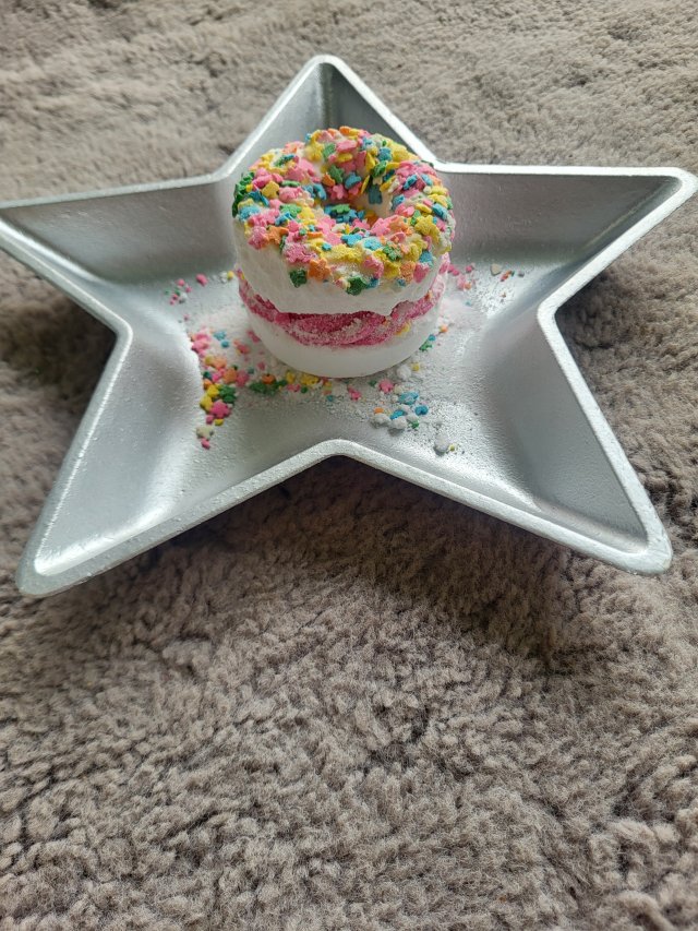 Bomb Cosmetics Musująca bomba do kąpieli, Raspberry Pav-Lover