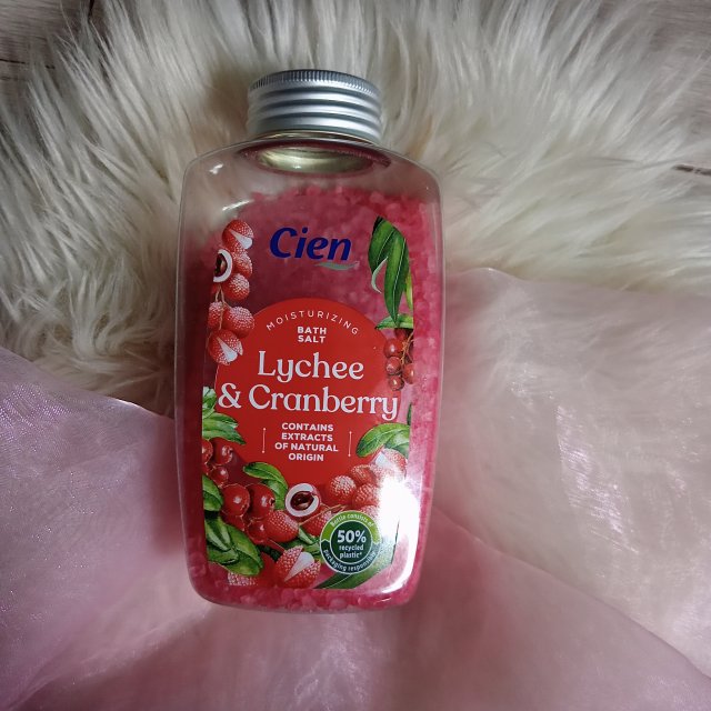 Cien Sól do kąpieli, Nawilżająca, Liczi i żurawina