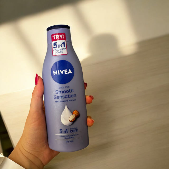 Nivea Mleczko do ciała, Smooth Sensation 