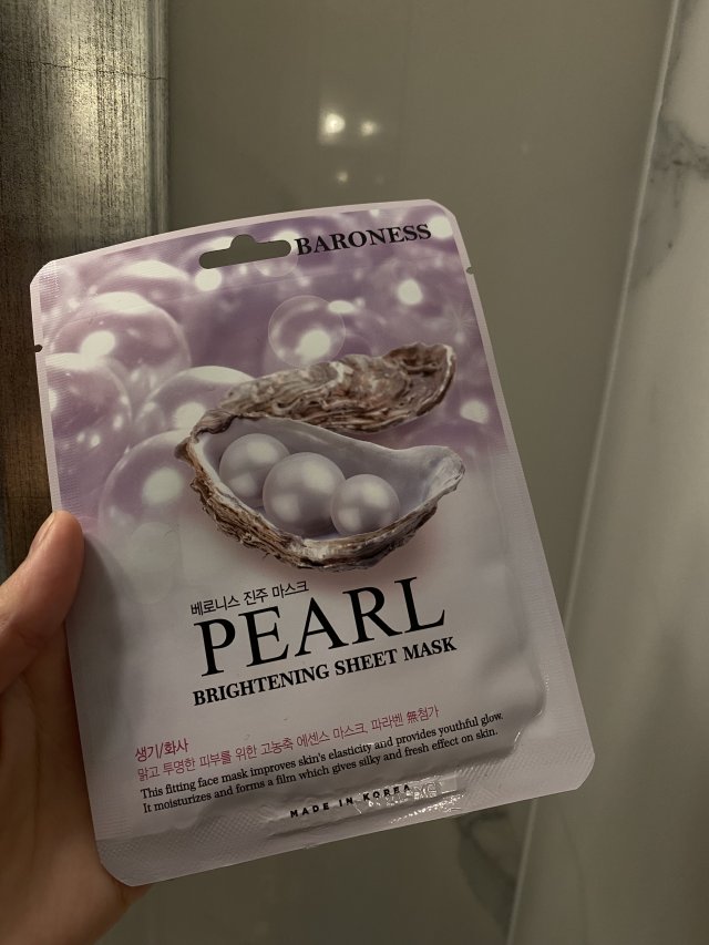 Baroness Maska do twarzy w płacie, Pearl, Rozświetlająca