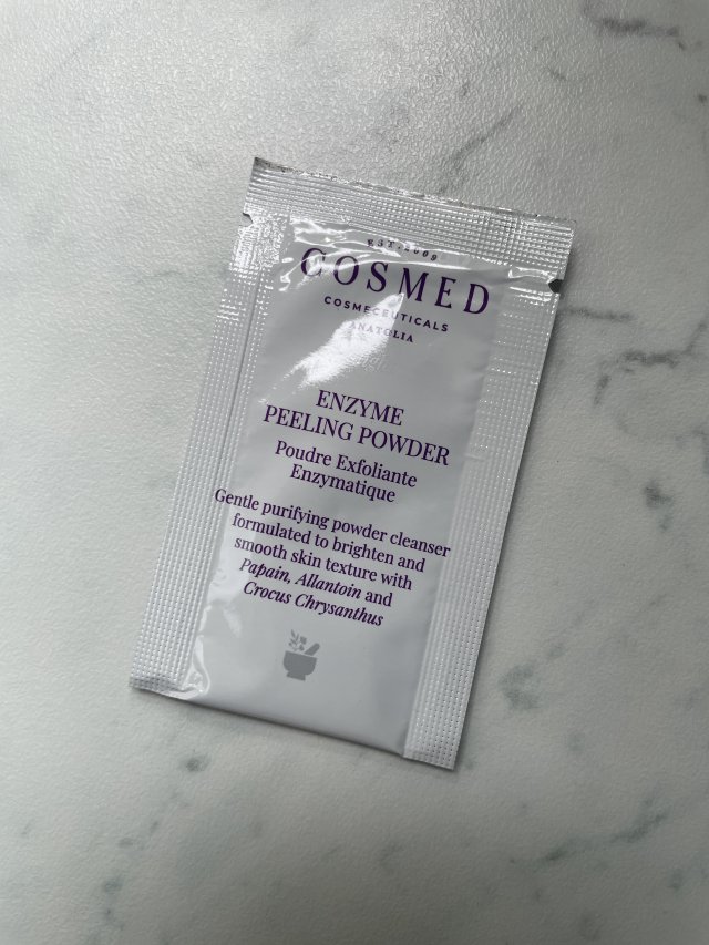 Cosmed Puder peelingujący do twarzy, Alight, Enzymatyczny, Z papainą, alantoiną i krokusem chrysanthus, Enzyme Peeling Powder