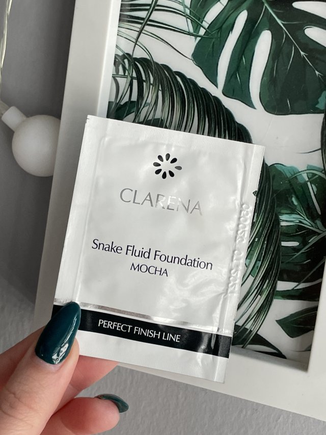 Clarena Snake Fluid Foundation, Podkład do twarzy, Ujędrniający, Z jadem węża, Mocha