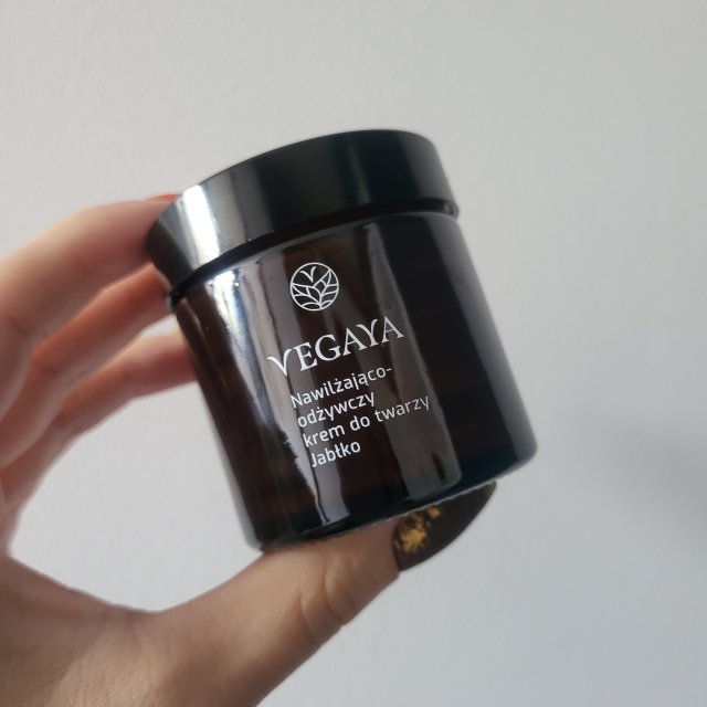 akcja denkowanie! grudzień - kosmetyki w świątecznych opakowaniach i świątecznych kolorach 🎄❄️⛄🎀🎁🎅