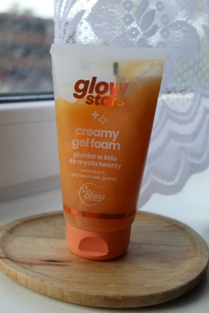 Stars from the stars Pianka w żelu do mycia twarzy, Glow Stars, Witamina C, octy owocowe, granat