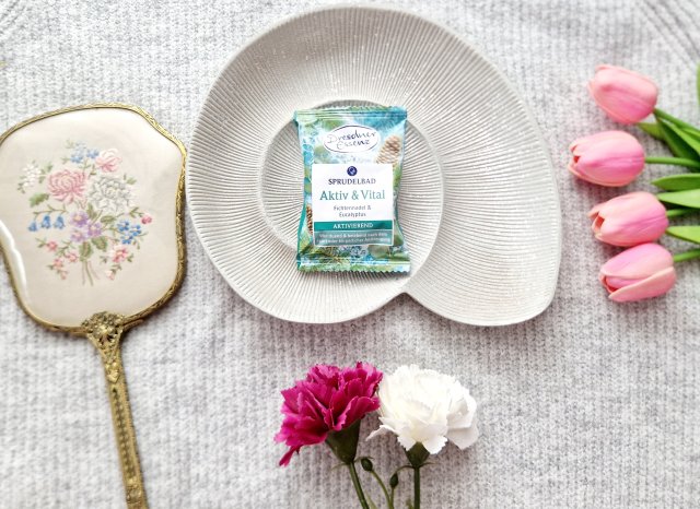 Dresdner Essenz Kostka do kąpieli, Aktiv & Vital, Sosna & Eukaliptus