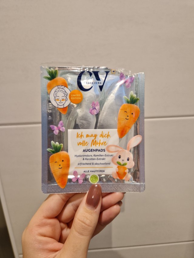 akcja denkowanie! grudzień - kosmetyki w świątecznych opakowaniach i świątecznych kolorach 🎄❄️⛄🎀🎁🎅