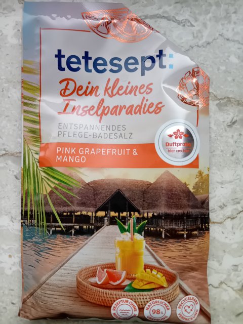 akcja denkowanie! grudzień - kosmetyki w świątecznych opakowaniach i świątecznych kolorach 🎄❄️⛄🎀🎁🎅