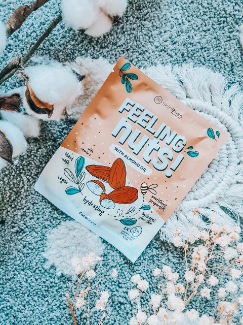 SkinBliss Maska do twarzy w płacie, Feeling Nuts with Almond Oil 