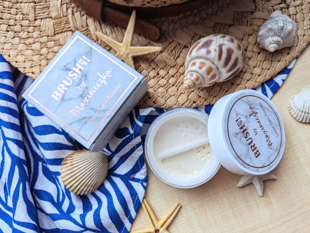 Brush Up! By Maxineczka, Puder sypki, Satynowy