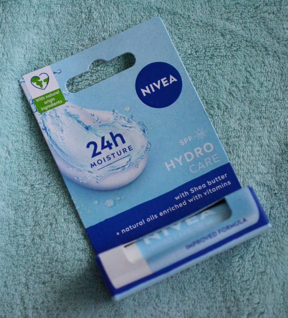 Nivea Pomadka do ust, Hydro Care