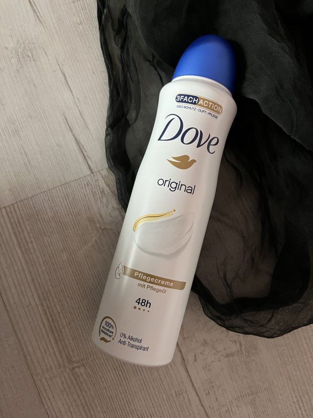 Dove Antyperspirant w sprayu, Original