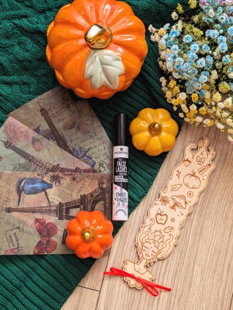 Emily in Paris, Tusz do rzęs, Pogrubiający i podkręcający, The False Lashes, Black