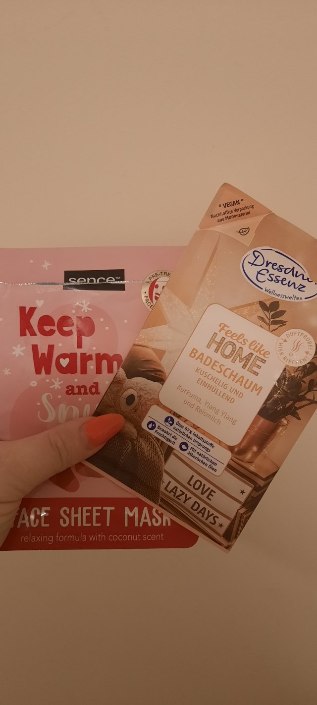 akcja denkowanie! grudzień - kosmetyki w świątecznych opakowaniach i świątecznych kolorach 🎄❄️⛄🎀🎁🎅