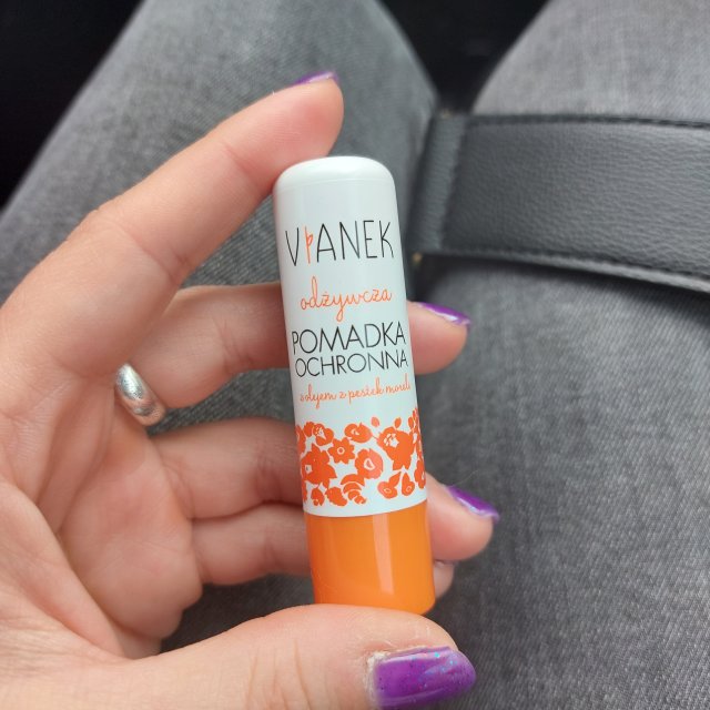 Sylveco Vianek, Pomadka ochronna do ust, Seria pomarańczowa, Odżywcza z olejem z pestek moreli
