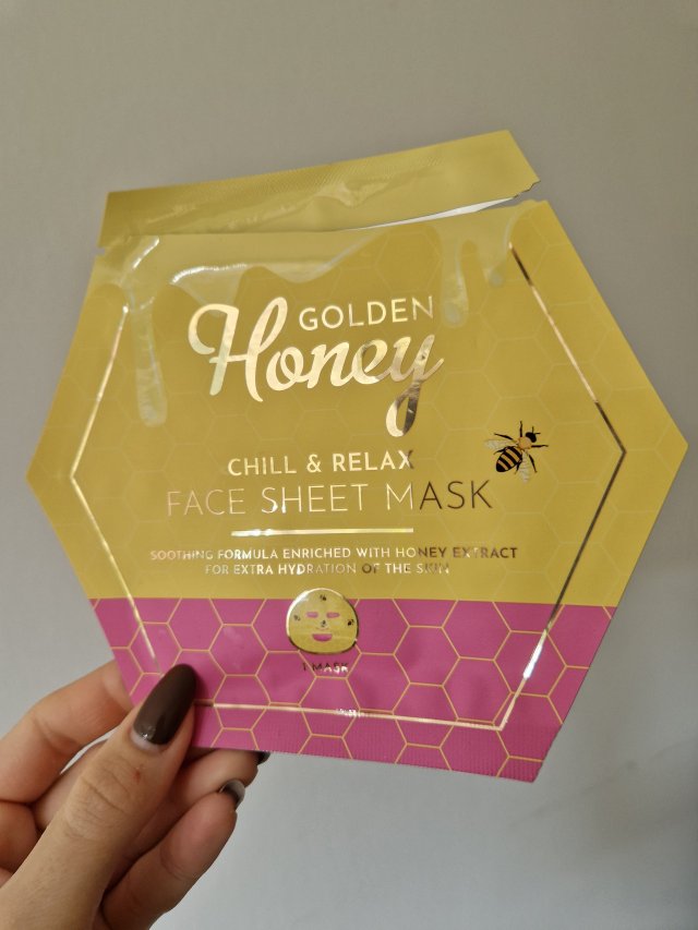 Denkowanie część druga :) Grudzień, kosmetyki w świątecznych opakowaniach lub w świątecznych kolorach: czerwonym, zielonym i złotym 