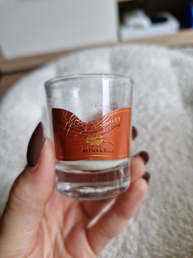 Denkowanie część druga :) Grudzień, kosmetyki w świątecznych opakowaniach lub w świątecznych kolorach: czerwonym, zielonym i złotym 