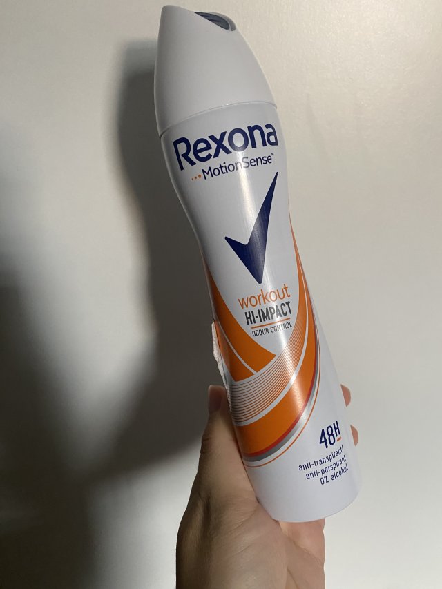 Denkowanie część druga :) Grudzień, kosmetyki w świątecznych opakowaniach lub w świątecznych kolorach: czerwonym, zielonym i złotym 