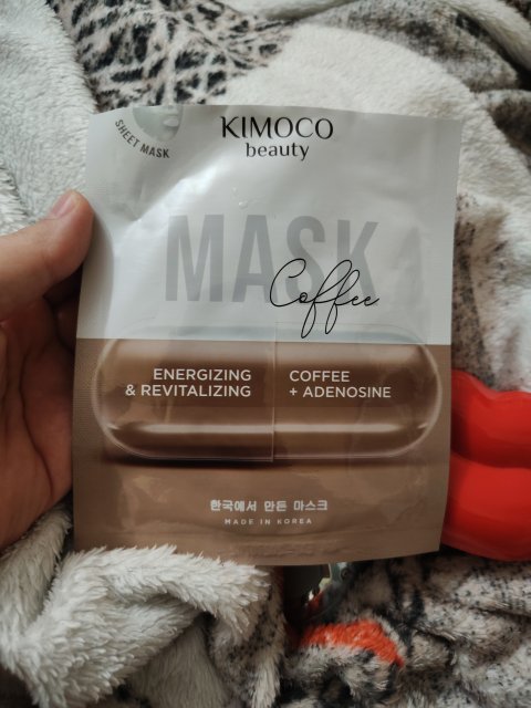 Denkowanie część druga :) Grudzień, kosmetyki w świątecznych opakowaniach lub w świątecznych kolorach: czerwonym, zielonym i złotym 